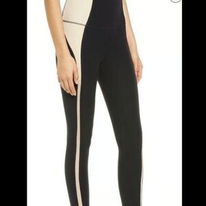 New NIKE Tights Leggings, Black and Beige, Size 1X, NWT & Never Worn